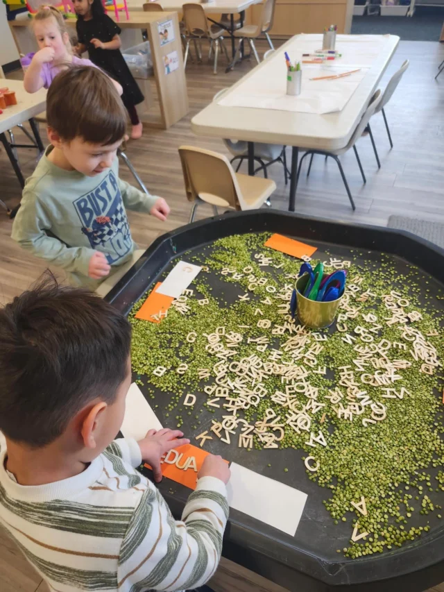 ✨ Learning Through Play & Imagination ✨
Our preschoolers & Kindergartens are exploring words and transforming them into beautiful artwork, using creativity, curiosity, and lots of imagination. Activities like these help build early literacy, fine motor skills, and confidence all while having fun! 🎨📚

Looking for a preschool or OSC spot near the Savaryn location?
📞 Give us a call or submit a request through our website:
🌐 www.globalawarecare.com  #chilcare #edmonton #preschool  #osc #daycare